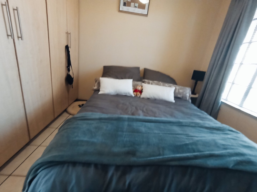 To Let 1 Bedroom Property for Rent in Bult West North West